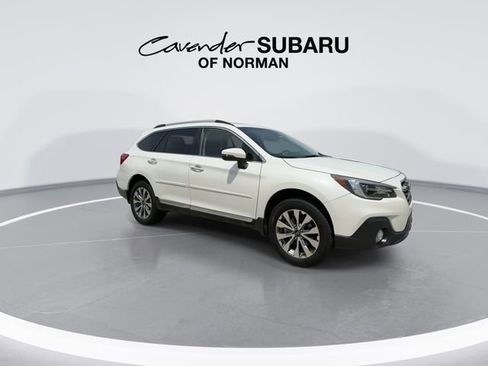 Used 2019 Subaru Outback 3.6R Touring AWD/4WD image 2