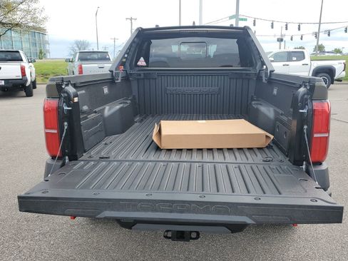 New 2026 Toyota Tacoma 4x4 Double Cab Hybrid image 8