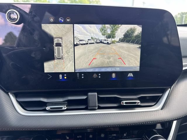 Used 2025 Chevrolet Equinox LT w/ Convenience Package II FWD image 30