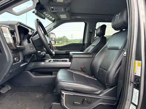 Used 2024 Ford F250 Lariat w/ Lariat Ultimate Package AWD/4WD image 6