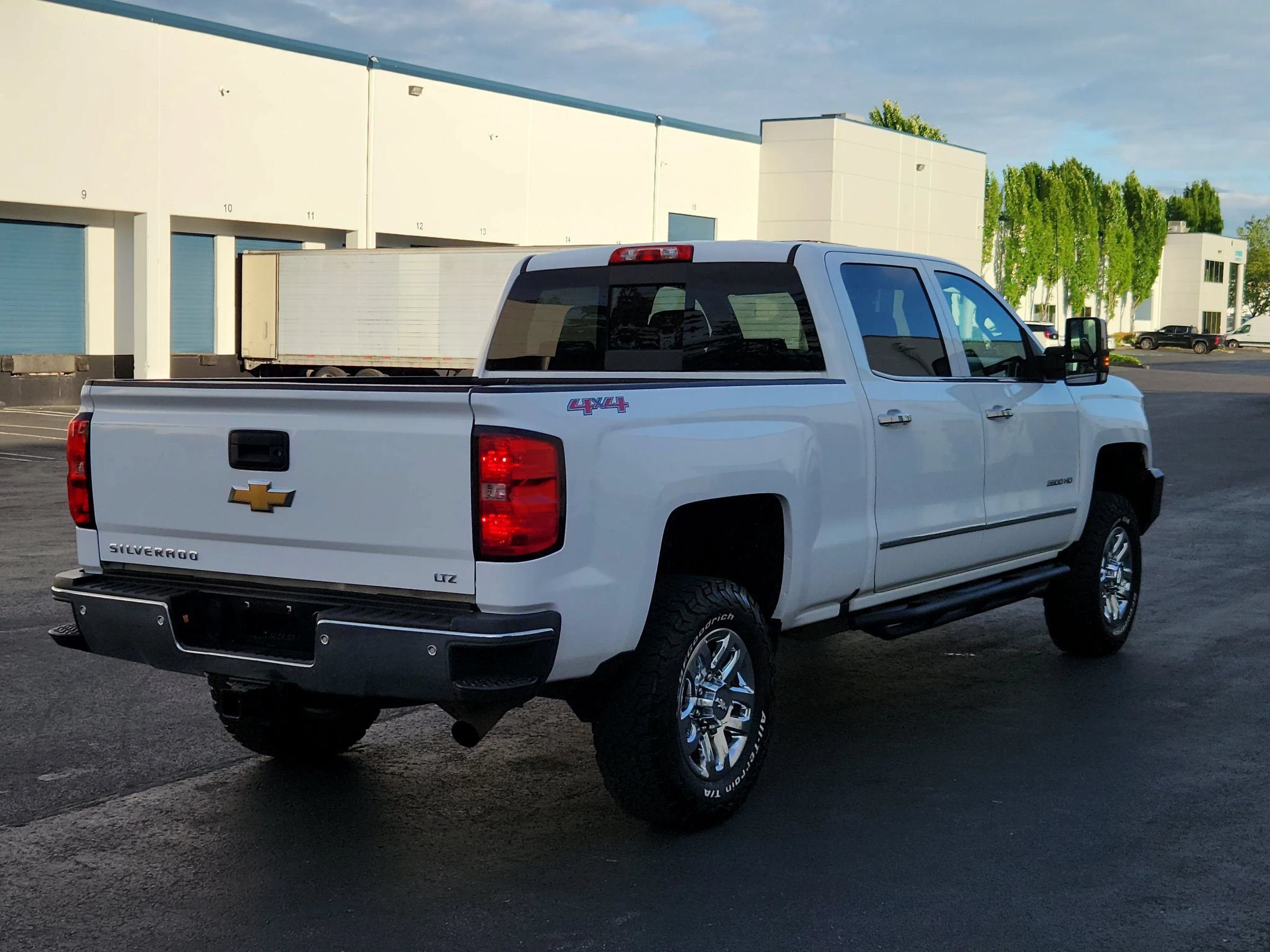 Used 2016 Chevrolet Silverado 2500 LTZ AWD/4WD image 4