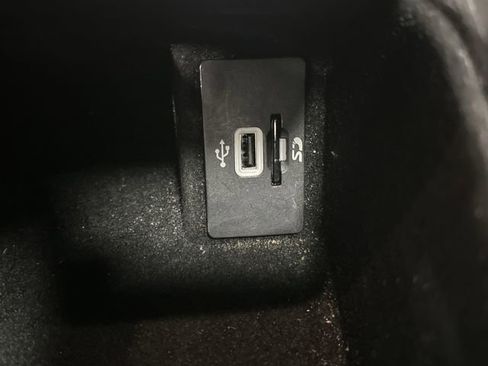 Used 2016 Lincoln MKX Reserve w/ Climate Package image 22