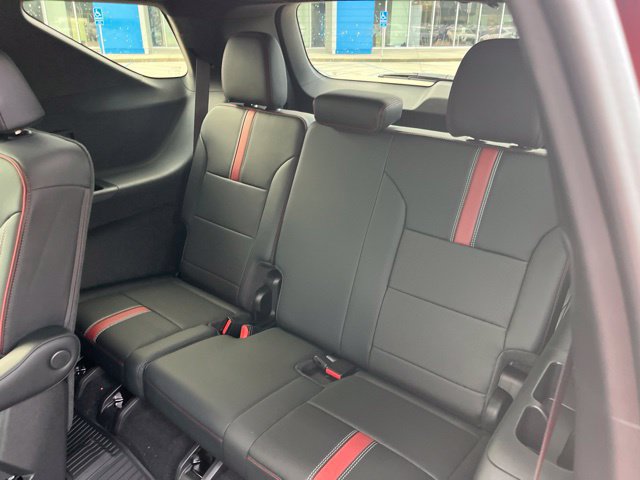 New 2027 Chevrolet Traverse RS w/ LPO, Floor Liner Package FWD image 42
