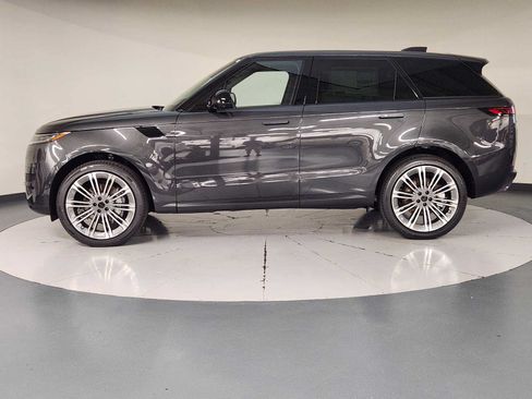 New 2026 Land Rover Range Rover Sport SE AWD/4WD image 9