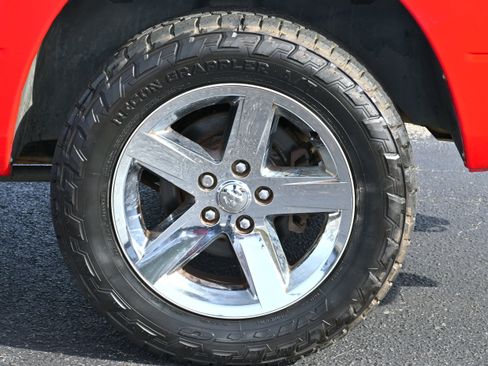 Used 2012 RAM 1500 Express image 31