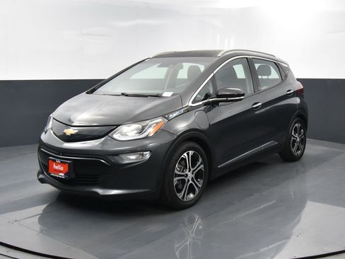 Used 2017 Chevrolet Bolt Premier w/ Driver Confidence II Package image 6