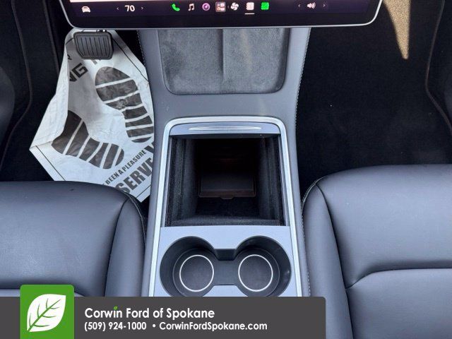Used 2024 Tesla Model Y Long Range AWD/4WD image 32