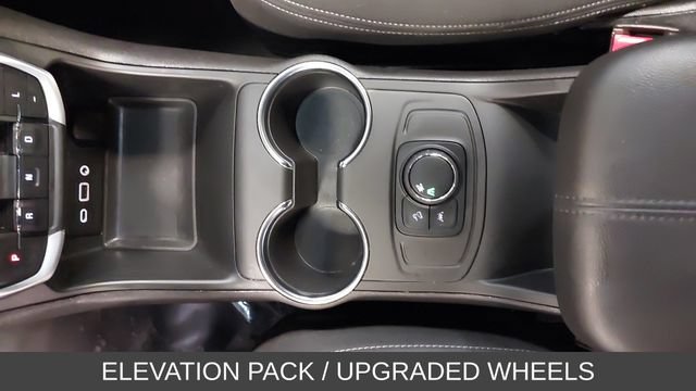 Used 2024 GMC Terrain SLE w/ Elevation Edition FWD image 34
