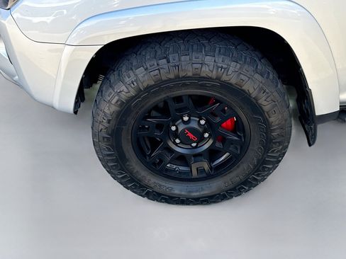 Used 2023 Toyota 4Runner TRD Off-Road Premium image 38