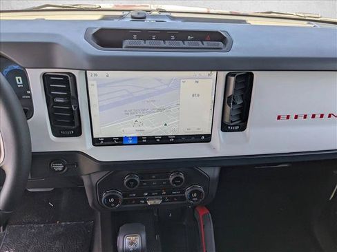 New 2026 Ford Bronco Heritage Edition AWD/4WD image 12
