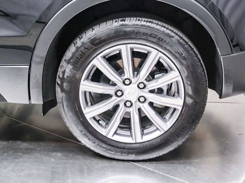 Used 2023 Cadillac XT4 Sport FWD image 9