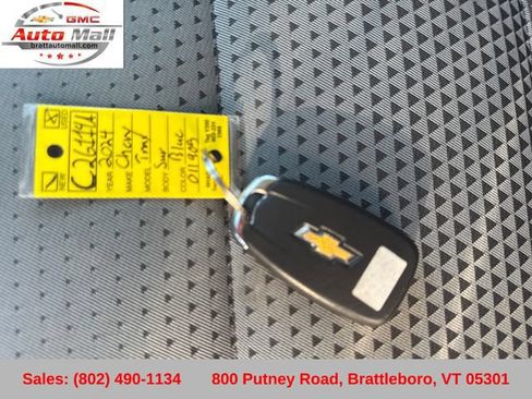 Used 2024 Chevrolet Trax LT w/ Driver Confidence Package FWD image 29
