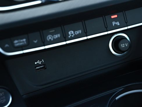 Used 2018 Audi A4 2.0T Premium Plus w/ Premium Plus Package image 19