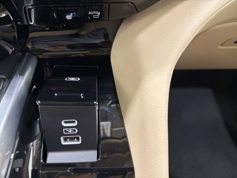 Certified 2023 Acura MDX SH-AWD image 42