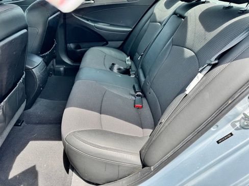 Used 2011 Hyundai Sonata SE FWD image 12