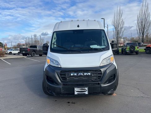 Used 2025 RAM ProMaster 2500 w/ Storage Group image 10