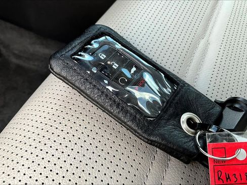 Used 2024 Honda CR-V EX-L image 14