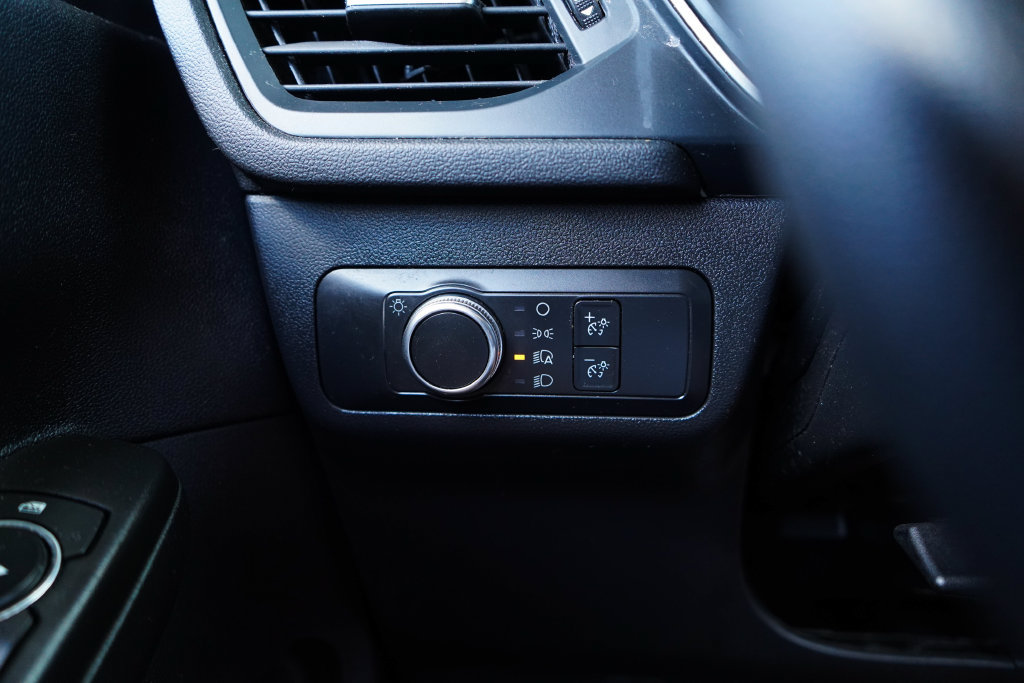 Used 2022 Ford Escape SE FWD image 30