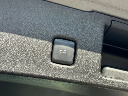 Used 2025 Ford Escape ST-Line AWD/4WD image 39