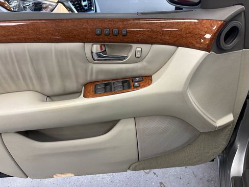 Used 2003 Lexus LS 430 image 19