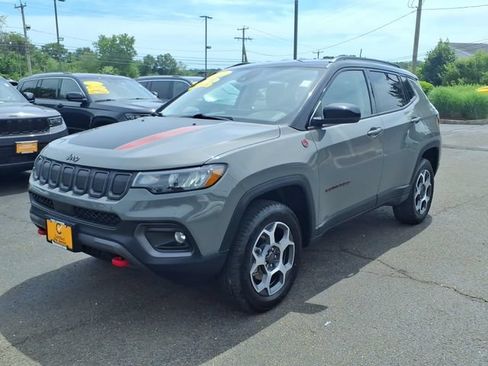 Certified 2022 Jeep Compass Trailhawk AWD/4WD image 3