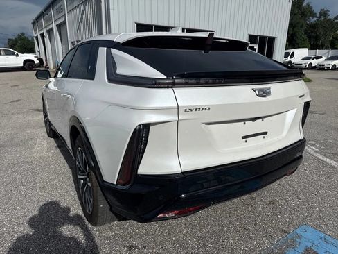 Used 2024 Cadillac Lyriq Sport RWD image 10