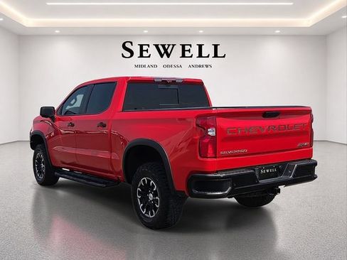Used 2023 Chevrolet Silverado 1500 ZR2 w/ Technology Package AWD/4WD image 3