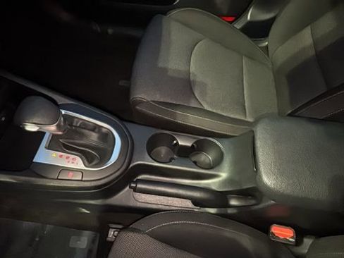 Used 2024 Kia Forte LXS image 20