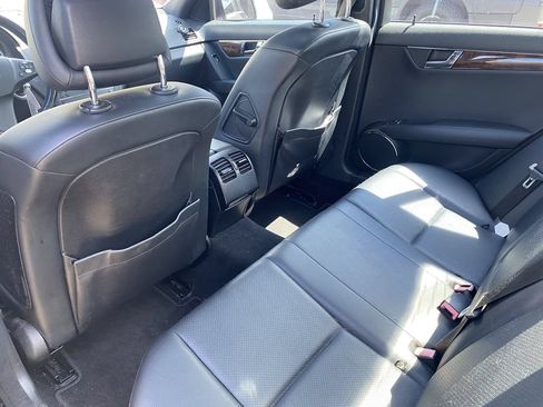 Used 2010 Mercedes-Benz C 300 Sedan image 5