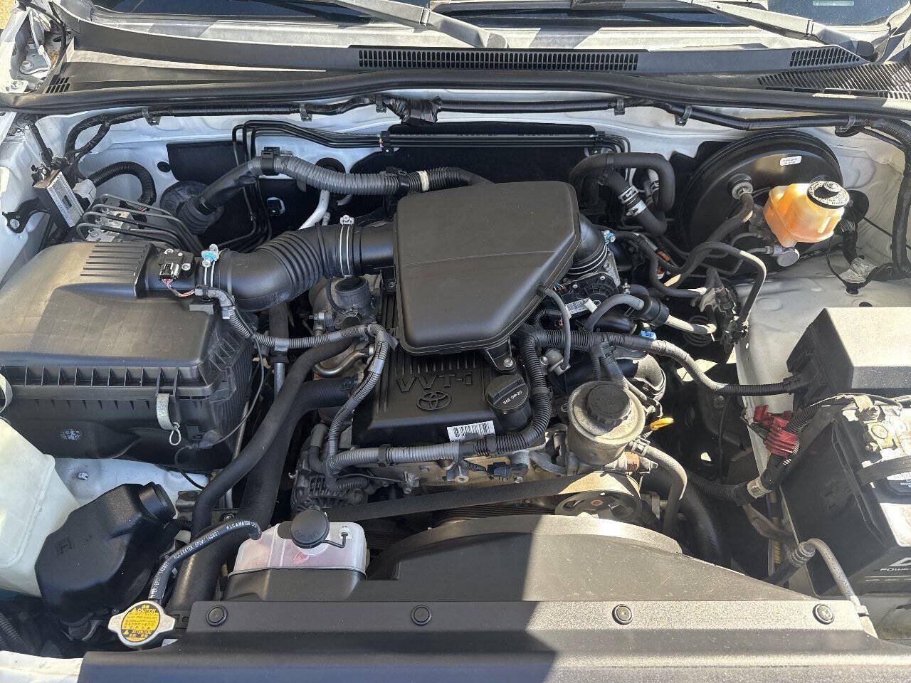 Used 2015 Toyota Tacoma 2WD Access Cab w/ SR5 Package image 28