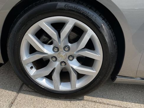 Used 2019 Chevrolet Impala Premier FWD image 5
