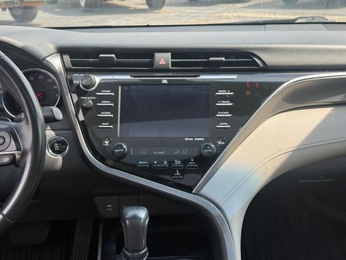 Used 2018 Toyota Camry XSE w/ Driver Assist Package FWD image 14