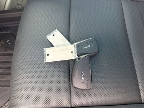 Used 2024 GMC Hummer EV 2X AWD/4WD image 39