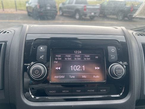 Used 2021 RAM ProMaster 2500 w/ Convenience Group image 19