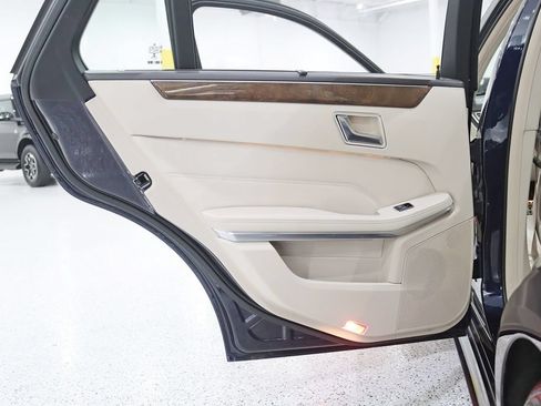 Used 2016 Mercedes-Benz E 350 4MATIC Wagon w/ Premium Package image 33