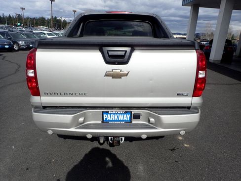 Used 2008 Chevrolet Avalanche LT image 4