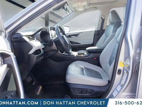 Used 2021 Toyota RAV4 XLE Premium AWD/4WD image 3
