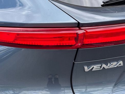 Certified 2024 Toyota Venza Limited AWD/4WD image 36