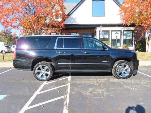 Used 2018 GMC Yukon XL Denali w/ Denali Ultimate Package image 9