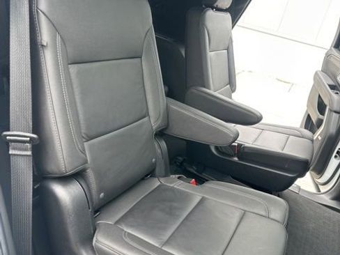 Used 2023 Chevrolet Tahoe Z71 w/ Luxury Package image 31