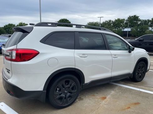 Used 2025 Subaru Ascent Bronze Edition w/ Onyx Package image 3