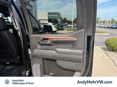 Used 2023 GMC Sierra 1500 Denali w/ Denali Reserve Package AWD/4WD image 21