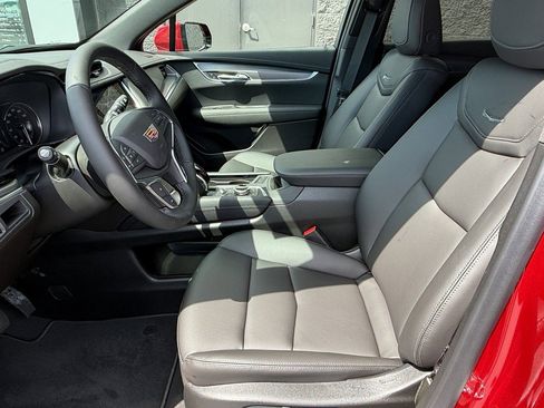 New 2026 Cadillac XT5 Luxury image 15