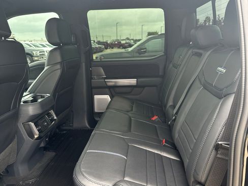 Used 2026 Ford F450 Platinum w/ FX4 Off-Road Package AWD/4WD image 15