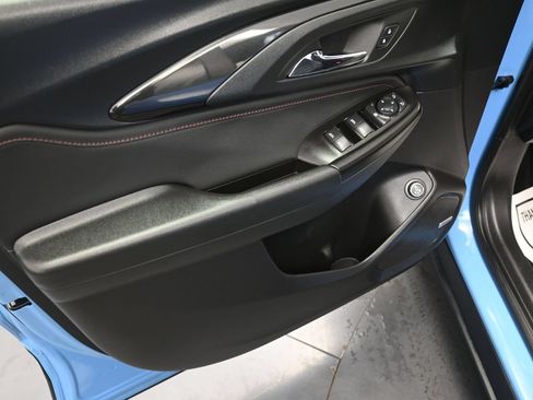Used 2023 Chevrolet TrailBlazer RS w/ Sun and Liftgate Package FWD image 15