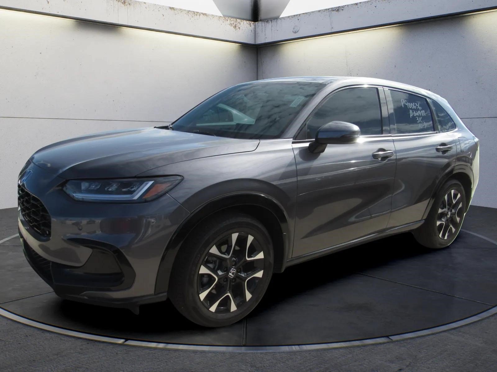Used 2026 Honda HR-V EX-L image 1