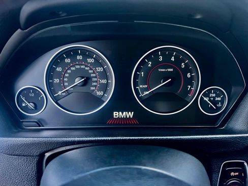 Used 2017 BMW 330i Sedan image 36