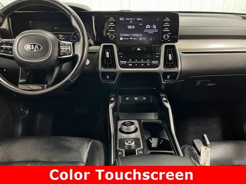 Used 2021 Kia Sorento S image 2