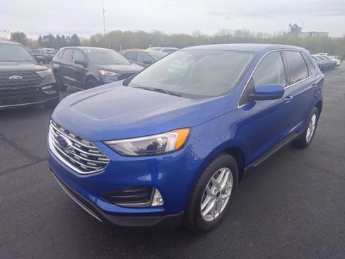 Used 2022 Ford Edge SEL w/ Convenience Package AWD/4WD image 2