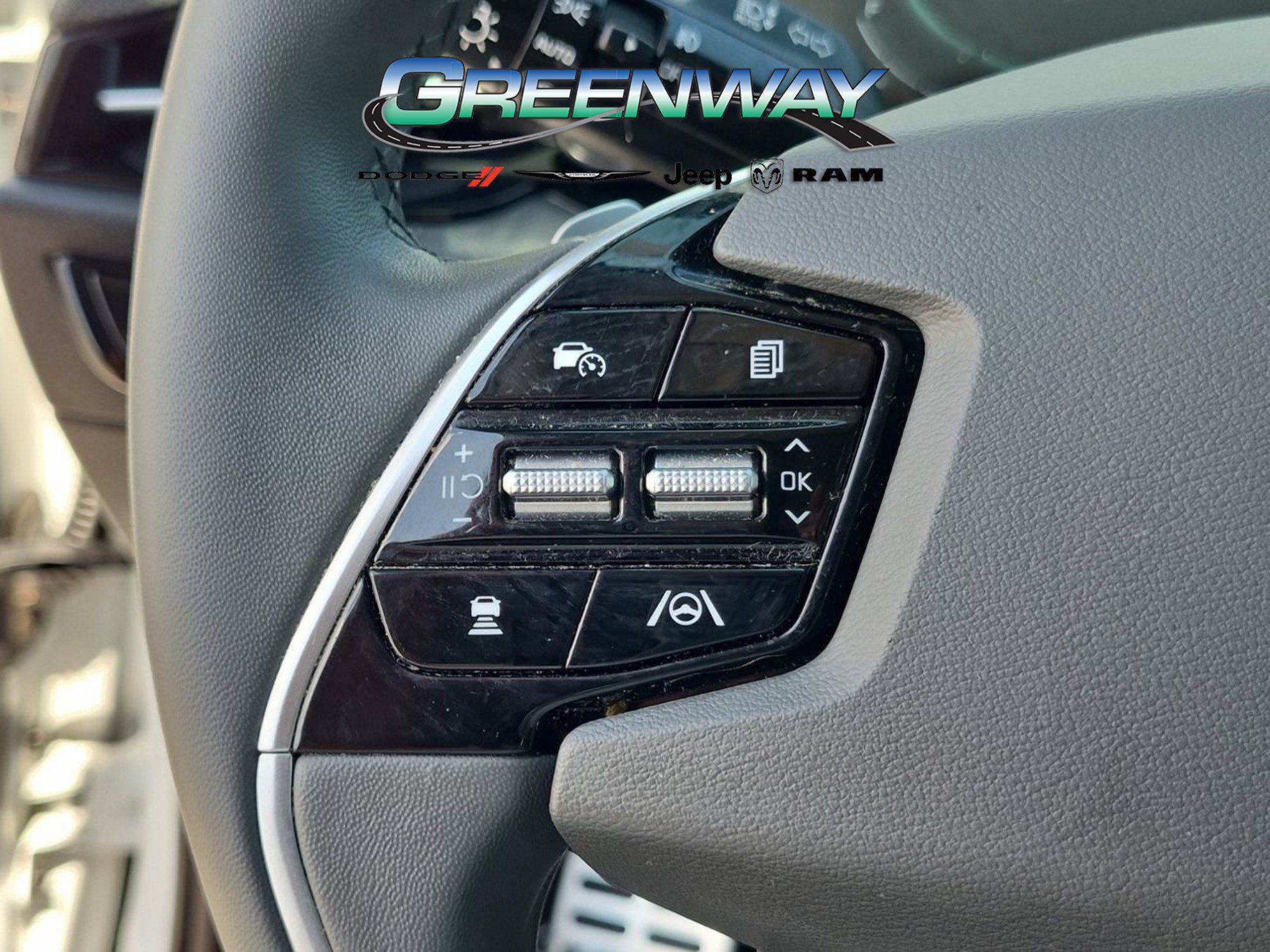 Used 2023 Kia Niro EX Touring FWD image 25